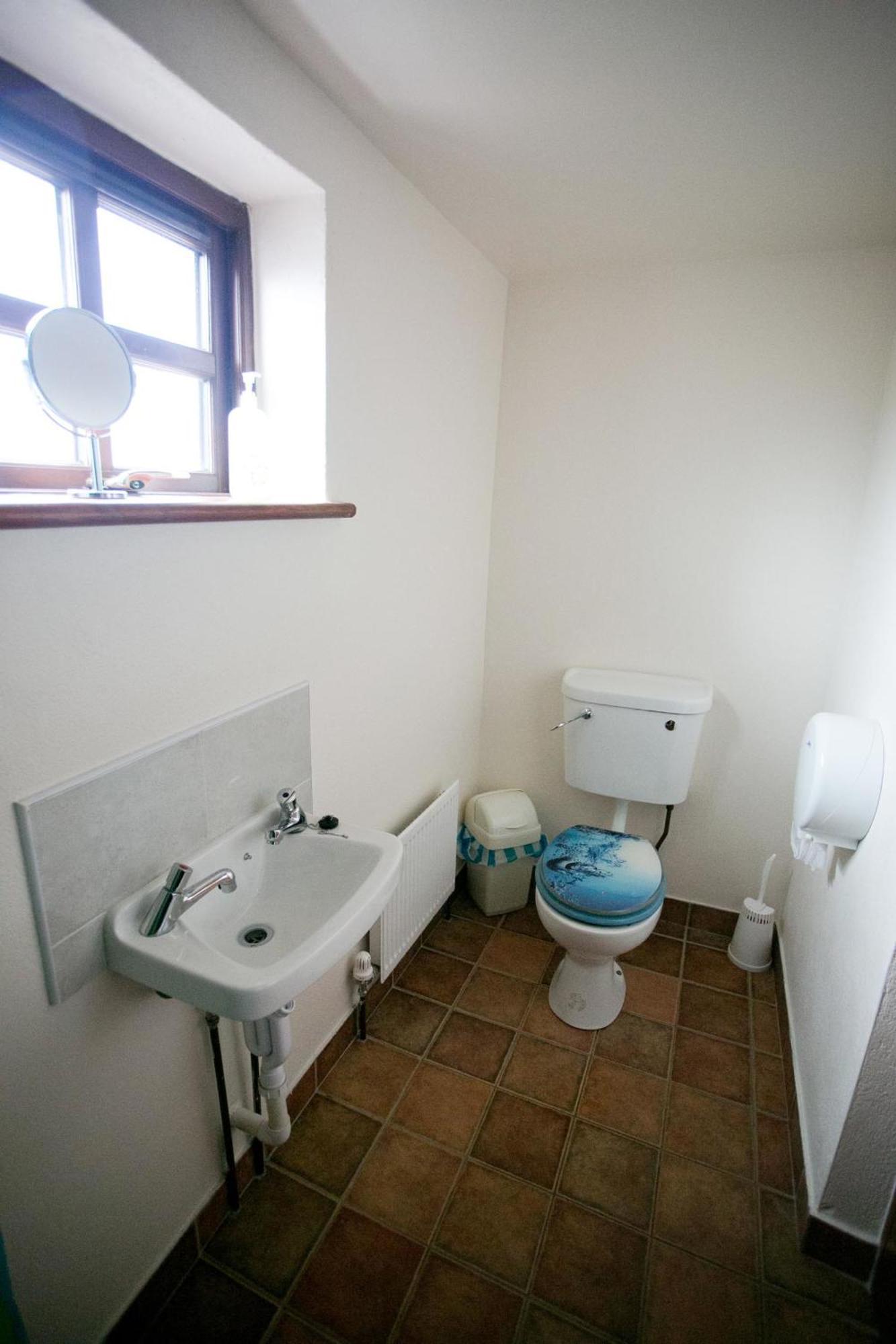 Aille River Tourist Hostel And Camping Doolin Δωμάτιο φωτογραφία