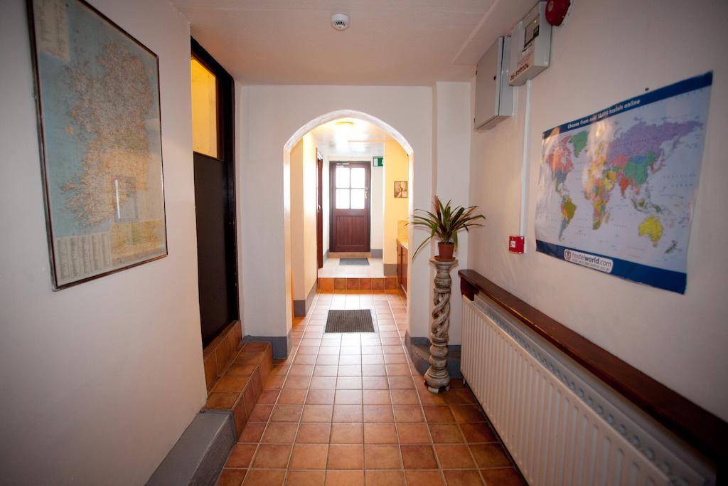 Aille River Tourist Hostel And Camping Doolin Εξωτερικό φωτογραφία