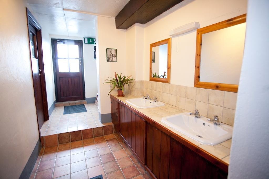 Aille River Tourist Hostel And Camping Doolin Εξωτερικό φωτογραφία